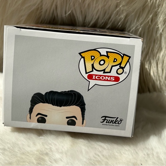 Funko POP Icons American History 49 Ronald Reagan Vinyl Figure - Picture 7 of 8